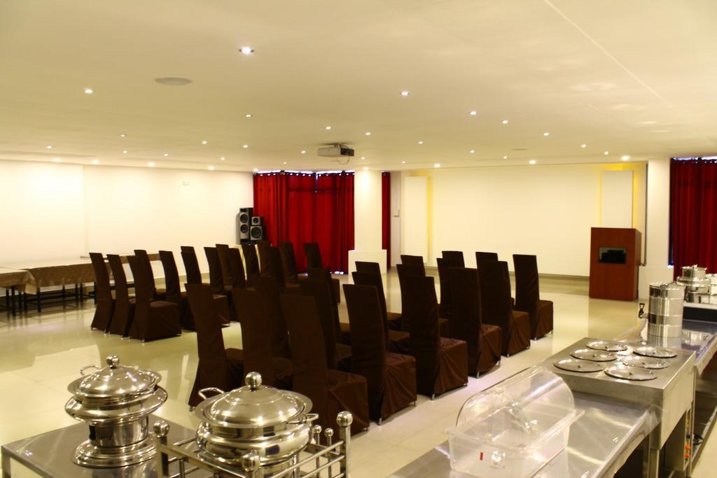 Hotel Rasoi Inn Bilāspur Екстериор снимка